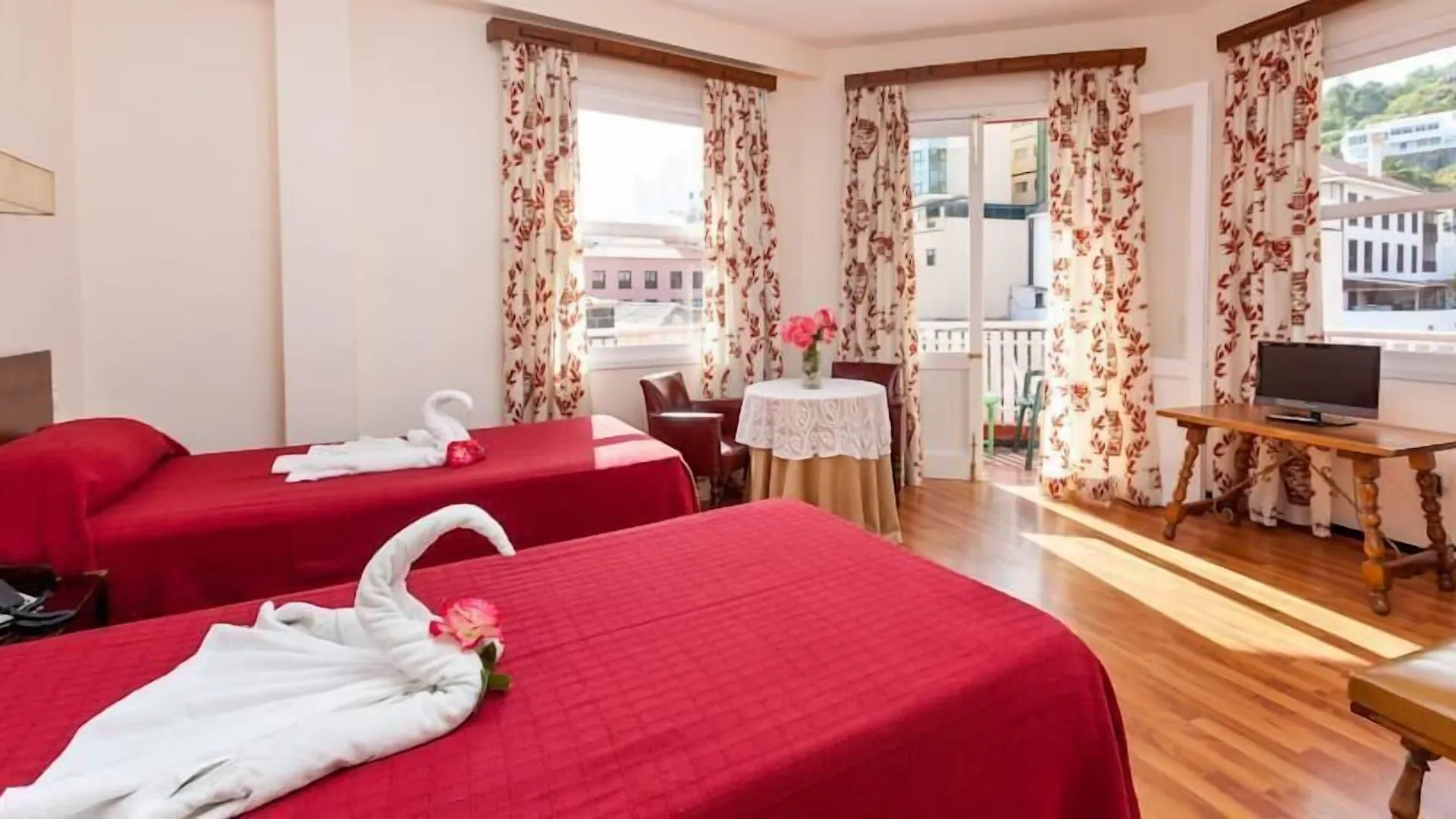 Hotel Maga Puerto de la Cruz   Puerto de la Cruz (Tenerife)