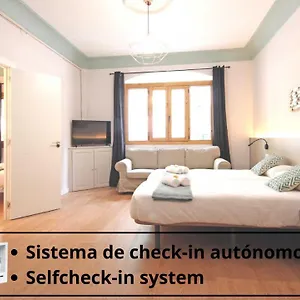 https://hostal-regina-palma-de-mallorca.allmallorcahotels.com